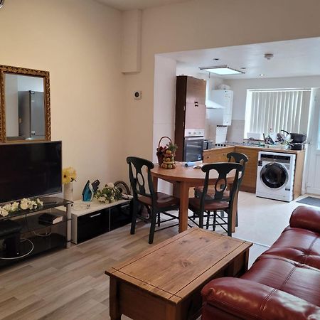 Nice Single Bedroom Near Qmc Nottingham Exterior photo